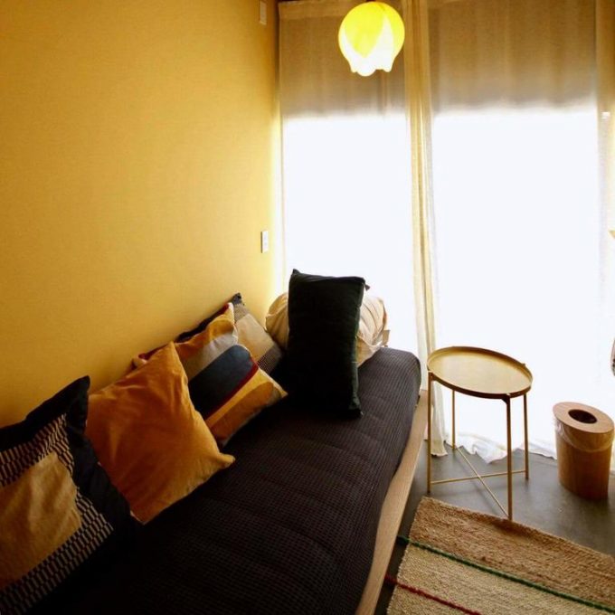 個性的なお部屋に美味しい朝食「SUNNY DAY HOSTEL」