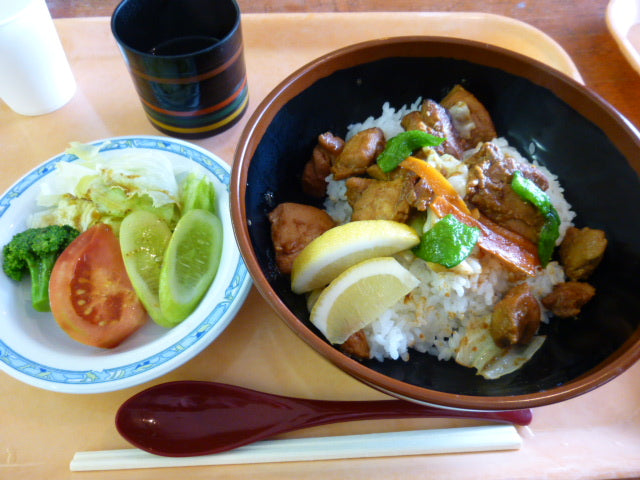 滋賀県のB級グルメ「高島とんちゃん丼」
