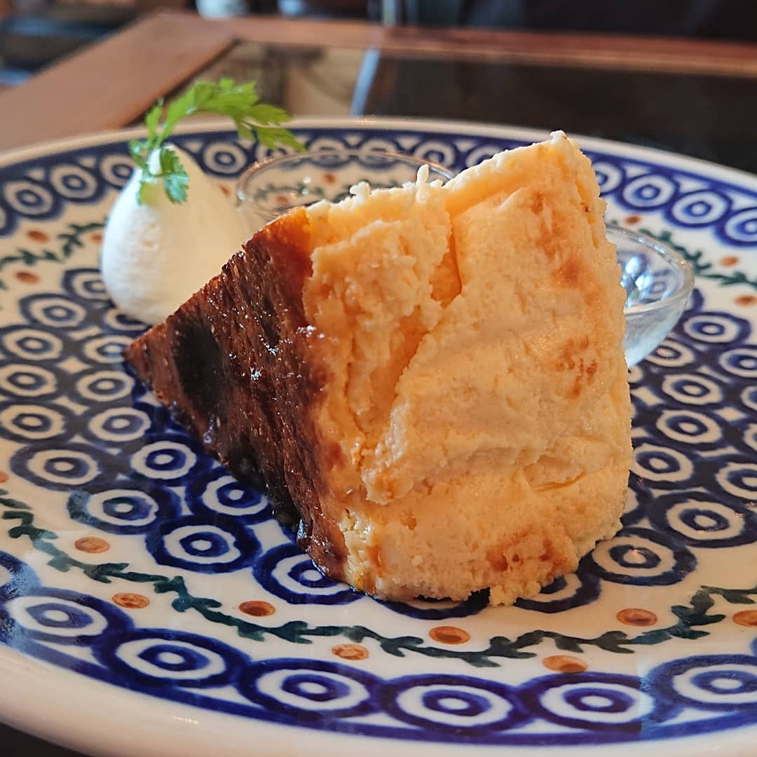 アパートメントエムカフェ