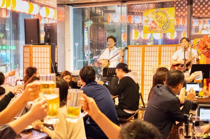 民謡ライブ 沖縄料理 居酒屋わらゆい