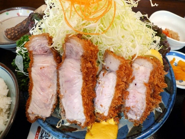仙台の隠れた名店!ゴールデンポークが有名『とんかつ櫻屋』