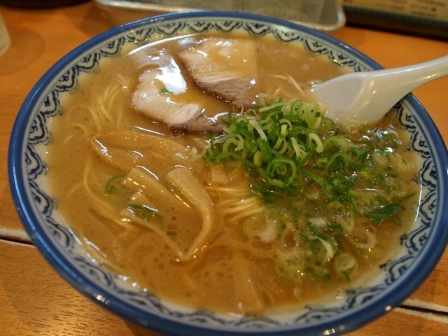 とんぼ玉館